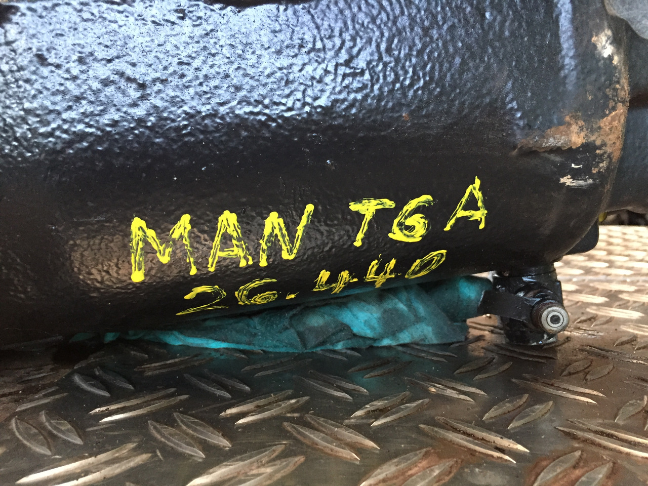 Gebrauchtes Lenkgetriebe, mechanisch, MAN TGA 26.440 XXL, Artikel - Nr. : 81.46200 - 6427 - Lenkgetriebe für LKW: das Bild 2 Gebrauchtes Lenkgetriebe, mechanisch, MAN TGA 26.440 XXL, Artikel - Nr. : 81.46200 - 6427 - Lenkgetriebe für LKW: das Bild 2