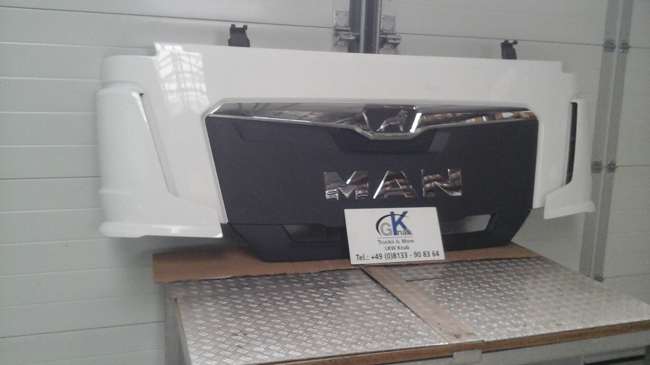 Neuwertige Frontklappe , weiß, schmal MAN TGM / TG3, Artikel - Nr.: 81.61110 - 6123 - Motorhaube für LKW: das Bild 3 Neuwertige Frontklappe , weiß, schmal MAN TGM / TG3, Artikel - Nr.: 81.61110 - 6123 - Motorhaube für LKW: das Bild 3