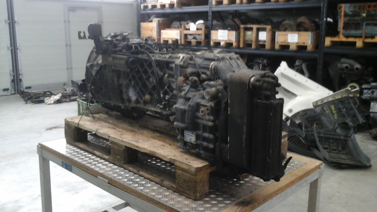 Gebrauchtes Getriebe - Getriebe für LKW: das Bild 3 Gebrauchtes Getriebe - Getriebe für LKW: das Bild 3