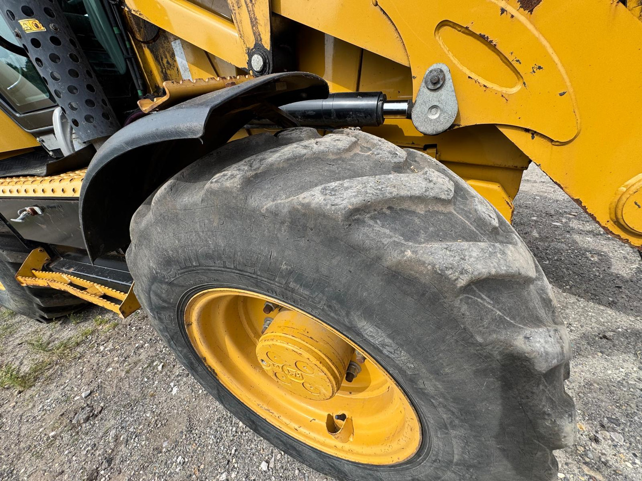 CATERPILLAR 432 F2 - Bagger: das Bild 2 CATERPILLAR 432 F2 - Bagger: das Bild 2