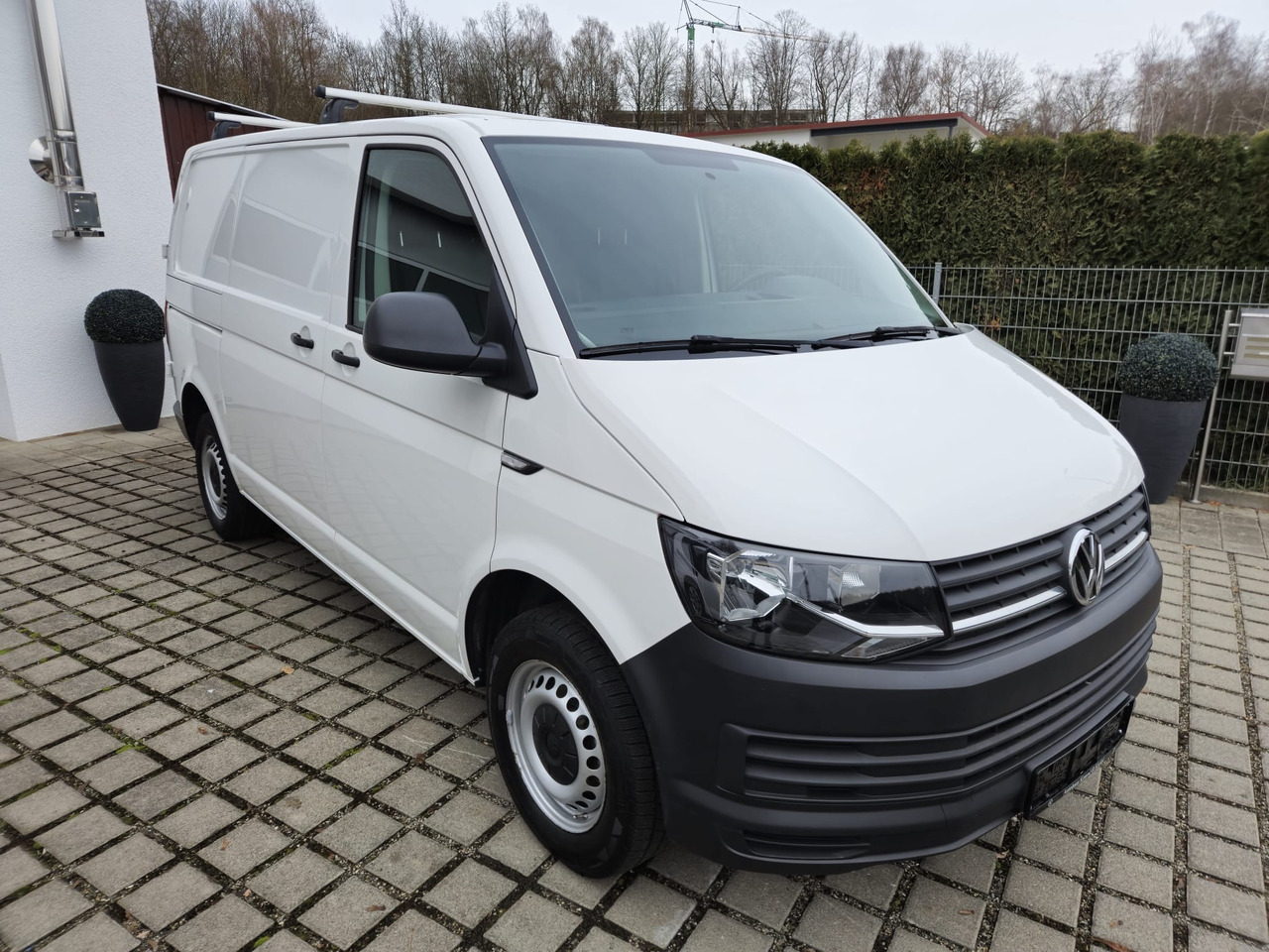 VOLKSWAGEN T6 Transporter Kasten-Kombi Standheizung - Kastenwagen: das Bild 2 VOLKSWAGEN T6 Transporter Kasten-Kombi Standheizung - Kastenwagen: das Bild 2