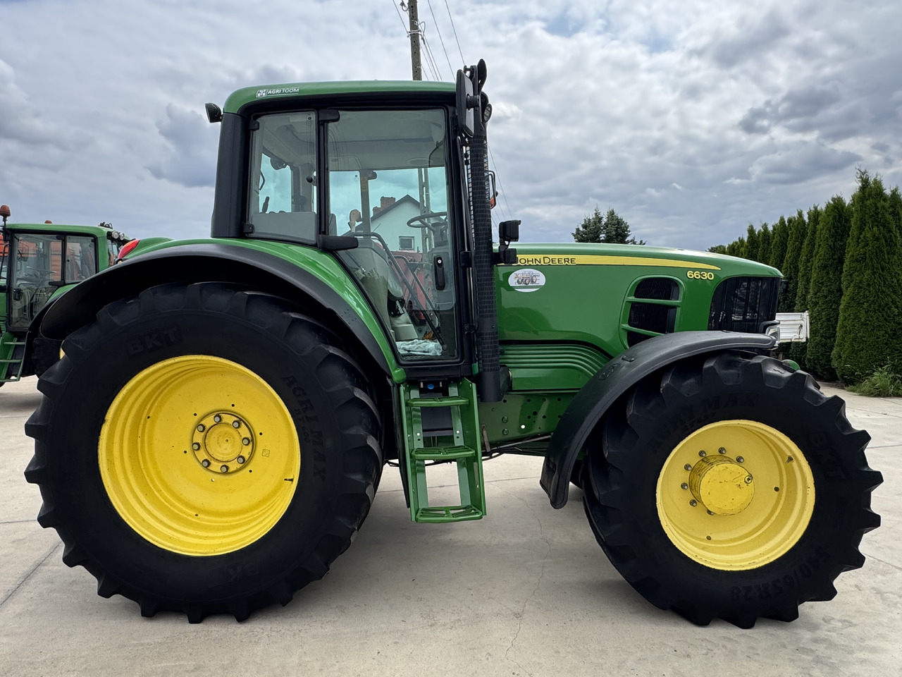 John Deere 6630 - Traktor: das Bild 2 John Deere 6630 - Traktor: das Bild 2