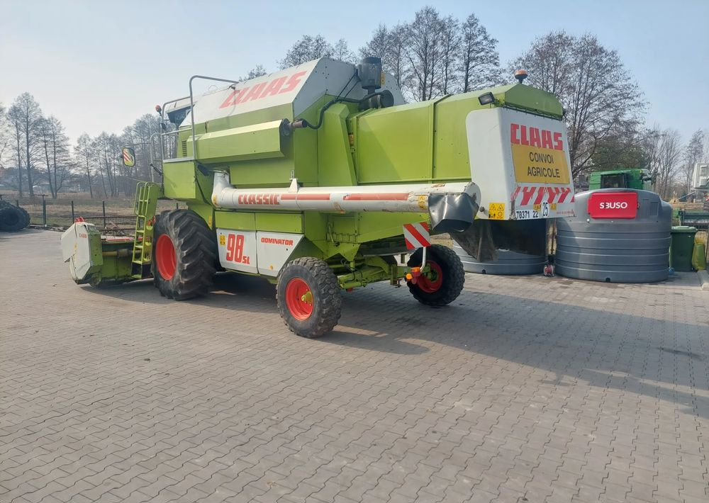 Claas Dominator 98SL - Mähdrescher: das Bild 4 Claas Dominator 98SL - Mähdrescher: das Bild 4