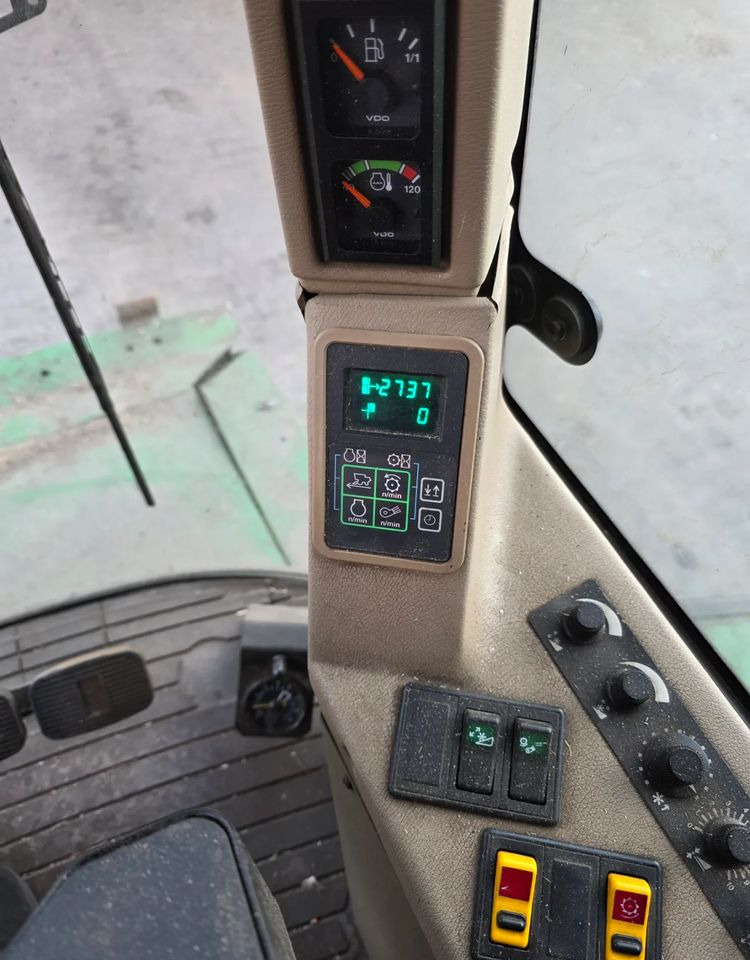 John Deere 5054 - Mähdrescher: das Bild 5 John Deere 5054 - Mähdrescher: das Bild 5