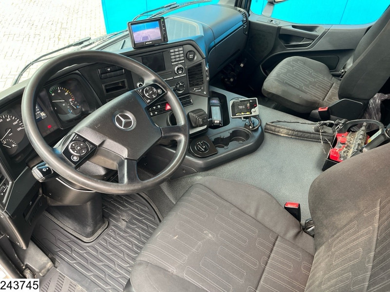 Mercedes-Benz Arocs 3240 8X4, EURO 6, Steel suspension, Palfinger - Pritsche LKW, Autokran: das Bild 5 Mercedes-Benz Arocs 3240 8X4, EURO 6, Steel suspension, Palfinger - Pritsche LKW, Autokran: das Bild 5