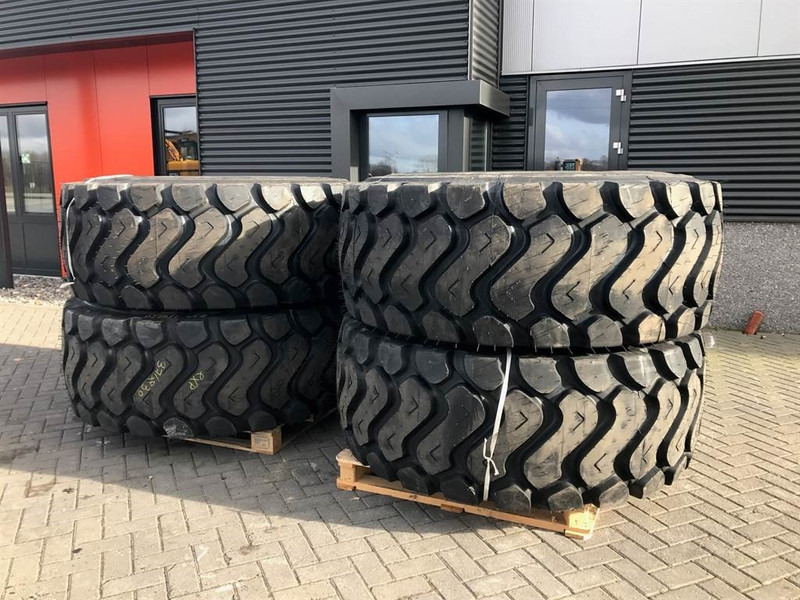 Banden/Reifen/Tires 26.5R25 XHA - Tyre/Reifen/Band - Felgen und Reifen für Baumaschine: das Bild 1 Banden/Reifen/Tires 26.5R25 XHA - Tyre/Reifen/Band - Felgen und Reifen für Baumaschine: das Bild 1