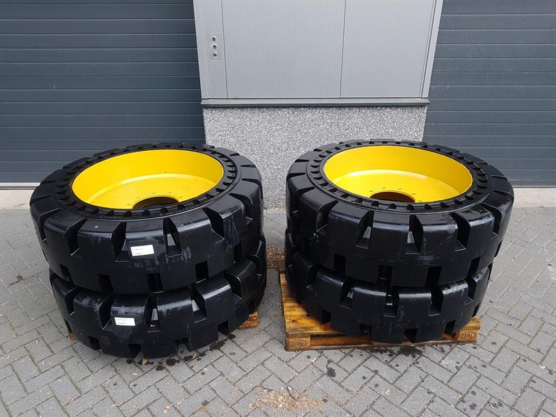 Cat 910/914 - 447-1131 - Tyre/Reifen/Band - Felgen und Reifen für Baumaschine: das Bild 2 Cat 910/914 - 447-1131 - Tyre/Reifen/Band - Felgen und Reifen für Baumaschine: das Bild 2
