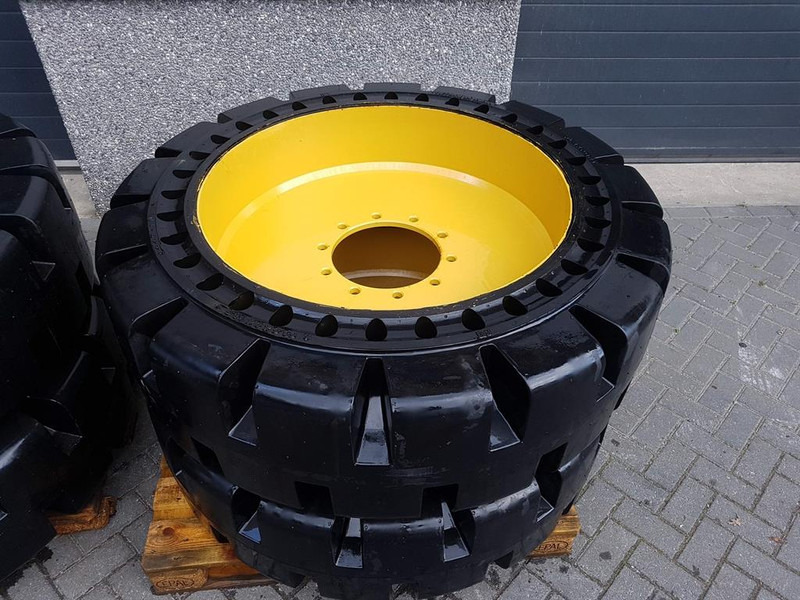 Cat 910/914 - 447-1131 - Tyre/Reifen/Band - Felgen und Reifen für Baumaschine: das Bild 3 Cat 910/914 - 447-1131 - Tyre/Reifen/Band - Felgen und Reifen für Baumaschine: das Bild 3
