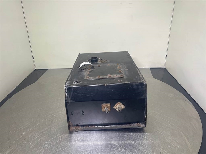 Cat TH62-142-4887-Fuel tank/Kraftstofftank - Rahmen/ Chassis für Baumaschine: das Bild 1 Cat TH62-142-4887-Fuel tank/Kraftstofftank - Rahmen/ Chassis für Baumaschine: das Bild 1