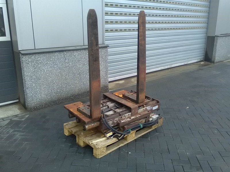 E.L.M. Kragelund A/S RELV 2011 - Sideshift - Forks - Gabel: das Bild 1 E.L.M. Kragelund A/S RELV 2011 - Sideshift - Forks - Gabel: das Bild 1