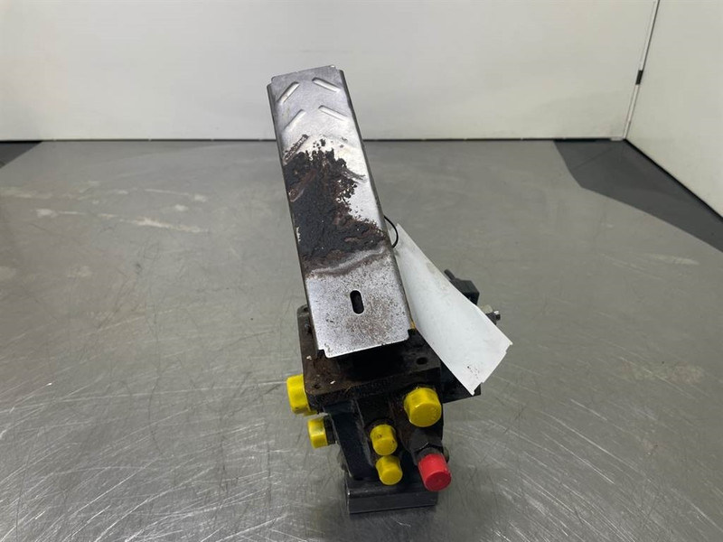 O & K L25.5-Safim 191826/FP3-Brake pedal/Bremspedal - Fahrerhaus und Interieur für Baumaschine: das Bild 1 O & K L25.5-Safim 191826/FP3-Brake pedal/Bremspedal - Fahrerhaus und Interieur für Baumaschine: das Bild 1