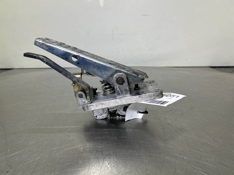 Terex TW150-6041506-Brake pedal/Bremspedal/Rempedaal - Fahrerhaus und Interieur für Baumaschine: das Bild 2 Terex TW150-6041506-Brake pedal/Bremspedal/Rempedaal - Fahrerhaus und Interieur für Baumaschine: das Bild 2