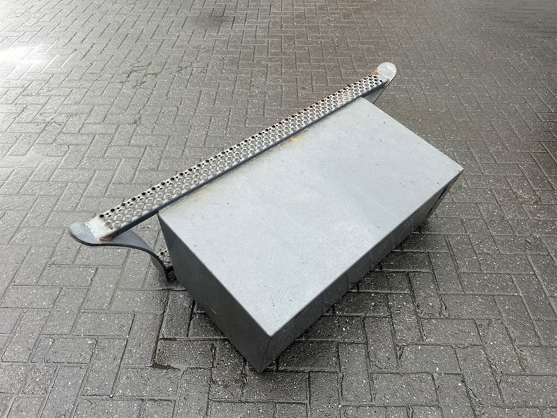 Terex TW150-6105515/6105516-Stair panel/Trittstufen - Rahmen/ Chassis für Baumaschine: das Bild 3 Terex TW150-6105515/6105516-Stair panel/Trittstufen - Rahmen/ Chassis für Baumaschine: das Bild 3