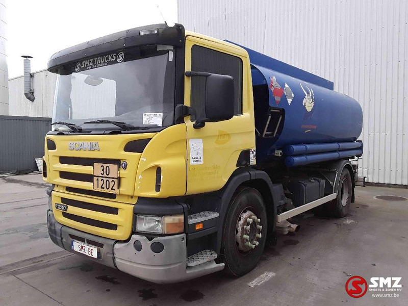 Scania P 230 13500 L 4 comp - Tankwagen: das Bild 3 Scania P 230 13500 L 4 comp - Tankwagen: das Bild 3