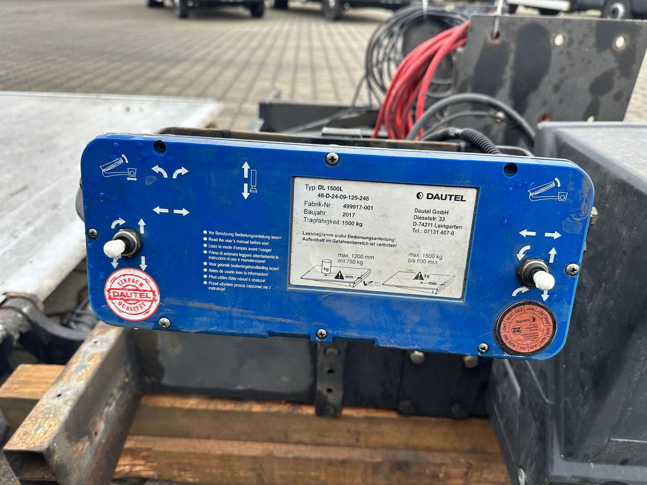 Iveco Koffer 8,80 m - Koffer Transporter: das Bild 4 Iveco Koffer 8,80 m - Koffer Transporter: das Bild 4