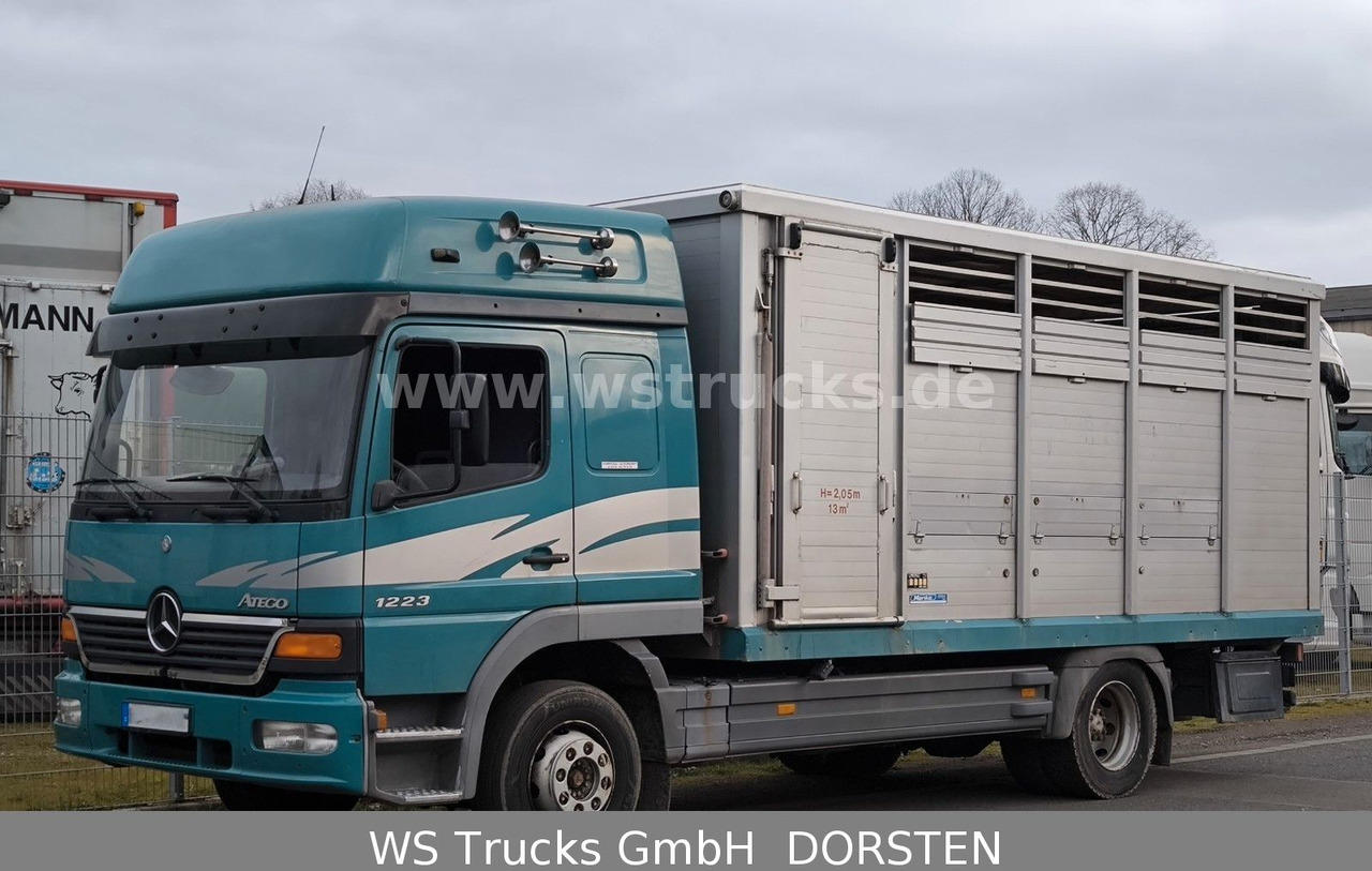 Mercedes-Benz Atego 1223 1 Stock Hohe Gitter Viehtransporter - Pferdetransporter: das Bild 2 Mercedes-Benz Atego 1223 1 Stock Hohe Gitter Viehtransporter - Pferdetransporter: das Bild 2