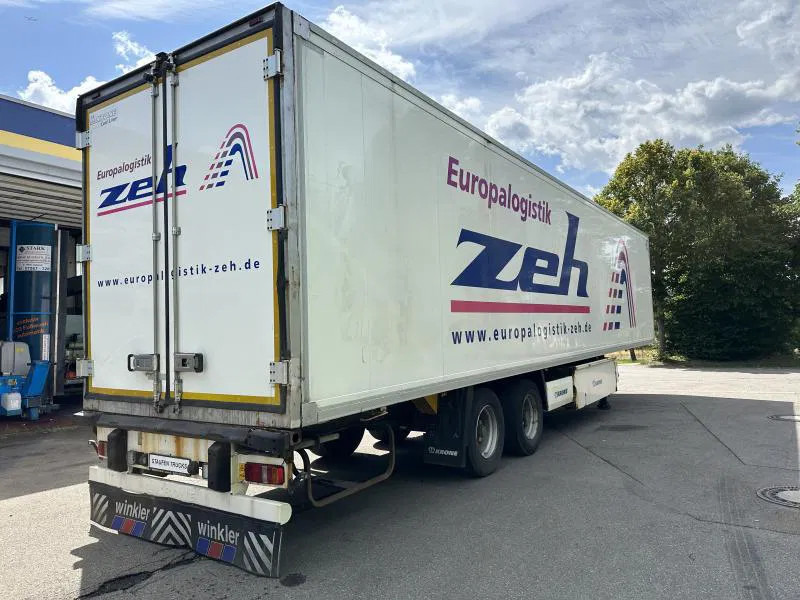 Krone Cool Liner Steel Cool Liner Steel 2-Achs Tiefkühl TK SLX 200 - Kühlkoffer Auflieger: das Bild 3 Krone Cool Liner Steel Cool Liner Steel 2-Achs Tiefkühl TK SLX 200 - Kühlkoffer Auflieger: das Bild 3