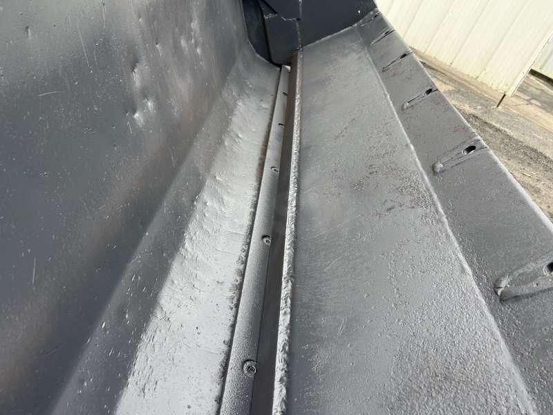 MECALAC series 8/10/11 et 12 - 2200mm - Ladeschaufel: das Bild 3 MECALAC series 8/10/11 et 12 - 2200mm - Ladeschaufel: das Bild 3