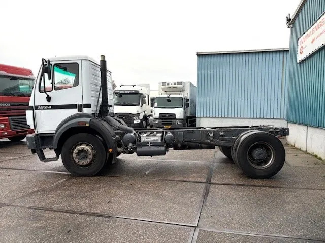 Mercedes-Benz SK 1824 K (ONLY 226.000 KM!) 4x2 FULL STEEL CHASSIS (MANUAL GEARBOX / REDUCTION AXLE / FULL STEEL SUSPENSION / P.T.O.) - Fahrgestell LKW: das Bild 5 Mercedes-Benz SK 1824 K (ONLY 226.000 KM!) 4x2 FULL STEEL CHASSIS (MANUAL GEARBOX / REDUCTION AXLE / FULL STEEL SUSPENSION / P.T.O.) - Fahrgestell LKW: das Bild 5