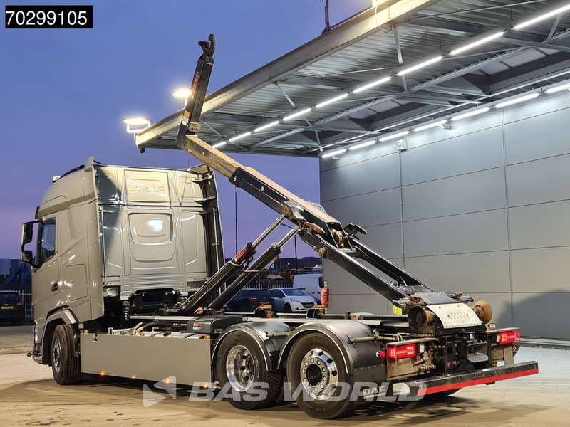 DAF XG 530 6X2 HIAB Multilift ULT21S61-WMITF Lift + Steering Axle Retarder Automatic Euro 6 - Abrollkipper: das Bild 2 DAF XG 530 6X2 HIAB Multilift ULT21S61-WMITF Lift + Steering Axle Retarder Automatic Euro 6 - Abrollkipper: das Bild 2