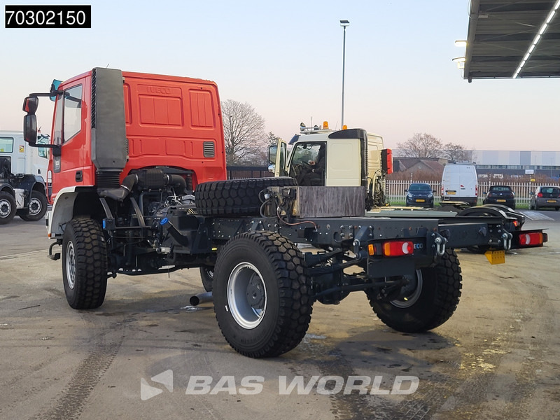 Iveco Eurocargo 150E300 4X4 NEW! 15T chassis 2017 production Euro 5 - Fahrgestell LKW: das Bild 2 Iveco Eurocargo 150E300 4X4 NEW! 15T chassis 2017 production Euro 5 - Fahrgestell LKW: das Bild 2