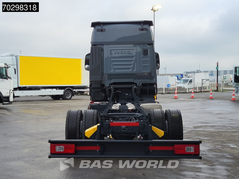 Iveco S-Way 460 4X2 NEW! Chassis FULL AIR ACC LED Euro 6 - Fahrgestell LKW: das Bild 3 Iveco S-Way 460 4X2 NEW! Chassis FULL AIR ACC LED Euro 6 - Fahrgestell LKW: das Bild 3