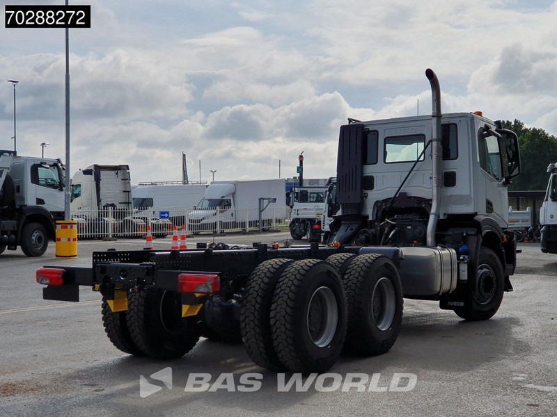 Iveco X-Way 460 6X4 New! Retarder steelsuspension Big-Axle Automatic Navi Euro 6 - Fahrgestell LKW: das Bild 5 Iveco X-Way 460 6X4 New! Retarder steelsuspension Big-Axle Automatic Navi Euro 6 - Fahrgestell LKW: das Bild 5