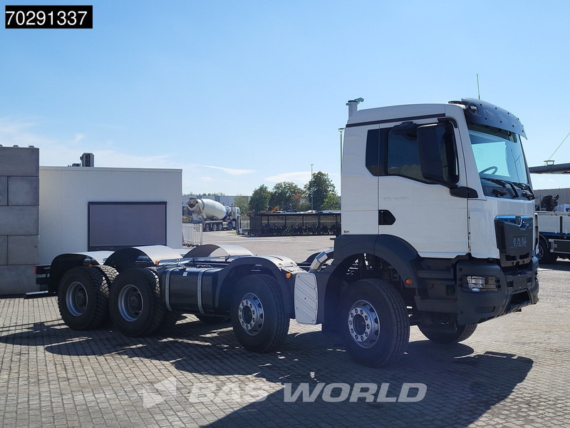 MAN TGS 41.400 8X4 New! Steelsuspension Big-Axle Manual Euro 2 - Fahrgestell LKW: das Bild 3 MAN TGS 41.400 8X4 New! Steelsuspension Big-Axle Manual Euro 2 - Fahrgestell LKW: das Bild 3