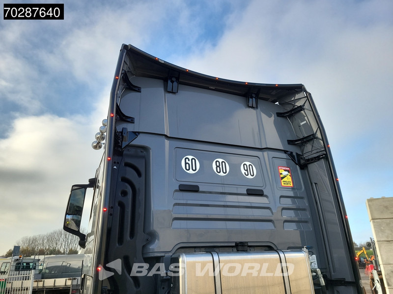 MAN TGX 18.520 4X2 Individual Lion S! New Hydrauliks GX Retarder Full-Air 2x Tanks Navi LED ACC Euro 6 - Sattelzugmaschine: das Bild 5 MAN TGX 18.520 4X2 Individual Lion S! New Hydrauliks GX Retarder Full-Air 2x Tanks Navi LED ACC Euro 6 - Sattelzugmaschine: das Bild 5