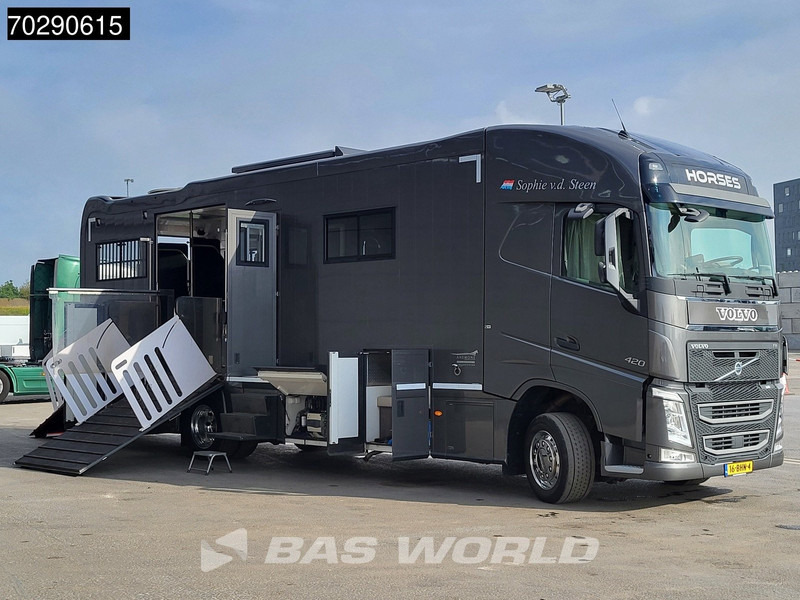 Volvo FH 420 FH 4X2 NL-Truck STX Horse truck + Living 4 Horses Navi ACC Euro 6 - Pferdetransporter: das Bild 3 Volvo FH 420 FH 4X2 NL-Truck STX Horse truck + Living 4 Horses Navi ACC Euro 6 - Pferdetransporter: das Bild 3