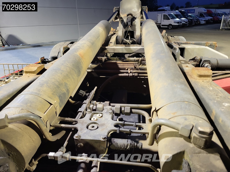Volvo FM 370 6X2 21t Hooklift Lift Axle Automatic Euro 5 - Abrollkipper: das Bild 5 Volvo FM 370 6X2 21t Hooklift Lift Axle Automatic Euro 5 - Abrollkipper: das Bild 5
