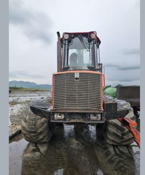 VALMET 840.4 - Forsttraktor: das Bild 5 VALMET 840.4 - Forsttraktor: das Bild 5