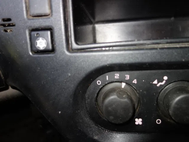 Abrollkipper DAF 85.410 CF 6X4 STEEL SPRINGS MANUAL GEARBOX: das Bild 12 Abrollkipper DAF 85.410 CF 6X4 STEEL SPRINGS MANUAL GEARBOX: das Bild 12