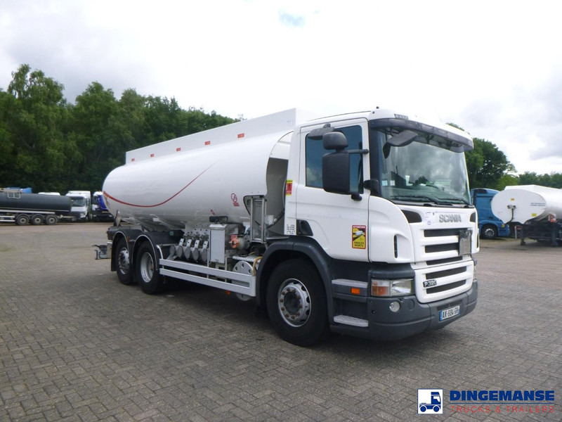 Scania P 320 DB 6X2 fuel tank 18.8 m3 / 5 comp - Tankwagen: das Bild 2 Scania P 320 DB 6X2 fuel tank 18.8 m3 / 5 comp - Tankwagen: das Bild 2