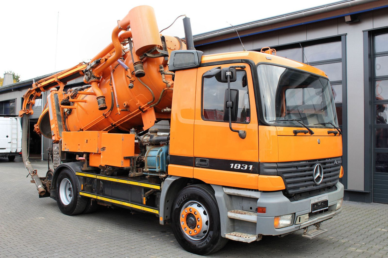 Mercedes-Benz Actros 1831 4x2 Hellmers 6,5m³ V2A INOX Kipper - Saug-/ Spülfahrzeug: das Bild 1 Mercedes-Benz Actros 1831 4x2 Hellmers 6,5m³ V2A INOX Kipper - Saug-/ Spülfahrzeug: das Bild 1