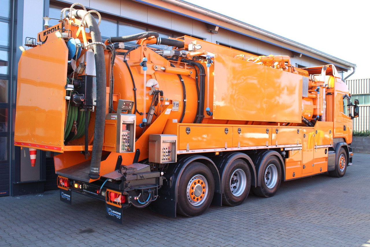 Scania R450 8x4 Kroll 19m³ Wasserrückgewinner Kombi-HD - Saug-/ Spülfahrzeug: das Bild 3 Scania R450 8x4 Kroll 19m³ Wasserrückgewinner Kombi-HD - Saug-/ Spülfahrzeug: das Bild 3