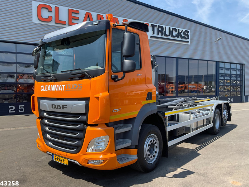 DAF FAN CF 430 VDL 21 Ton haakarmsysteem - Abrollkipper: das Bild 2 DAF FAN CF 430 VDL 21 Ton haakarmsysteem - Abrollkipper: das Bild 2
