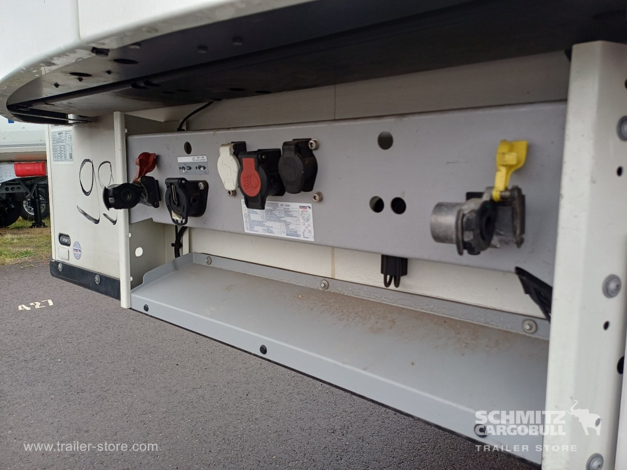 SCHMITZ Auflieger Tiefkühler Fleischhang - Isotherm Auflieger: das Bild 2 SCHMITZ Auflieger Tiefkühler Fleischhang - Isotherm Auflieger: das Bild 2