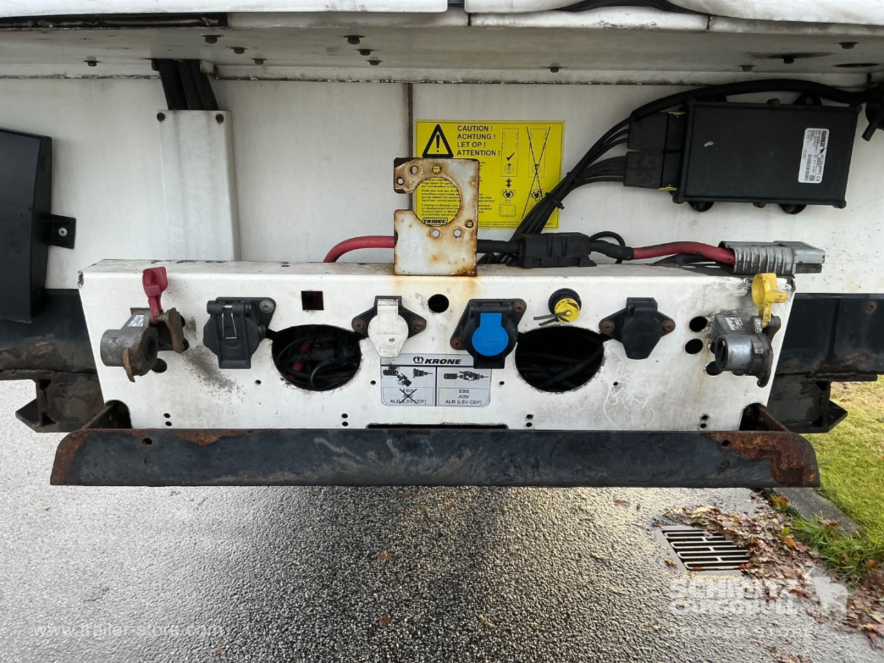 KRONE Reefer Standard Taillift - Isotherm Auflieger: das Bild 4 KRONE Reefer Standard Taillift - Isotherm Auflieger: das Bild 4