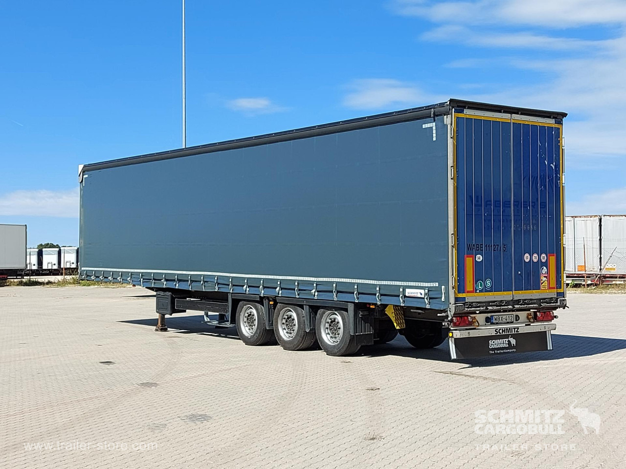 Planenauflieger SCHMITZ Curtainsider Mega: das Bild 9