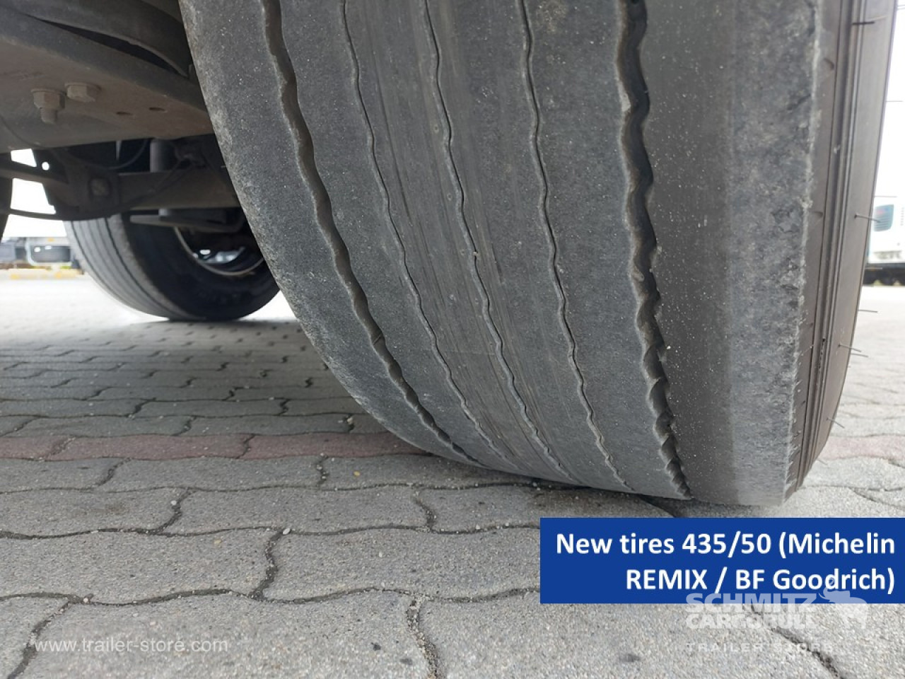 SCHMITZ Curtainsider Mega - Planenauflieger: das Bild 4 SCHMITZ Curtainsider Mega - Planenauflieger: das Bild 4