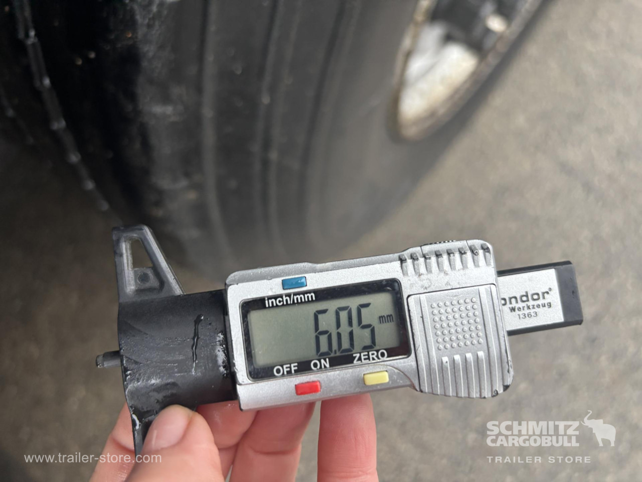 SCHMITZ Curtainsider Standard - Planenauflieger: das Bild 3 SCHMITZ Curtainsider Standard - Planenauflieger: das Bild 3