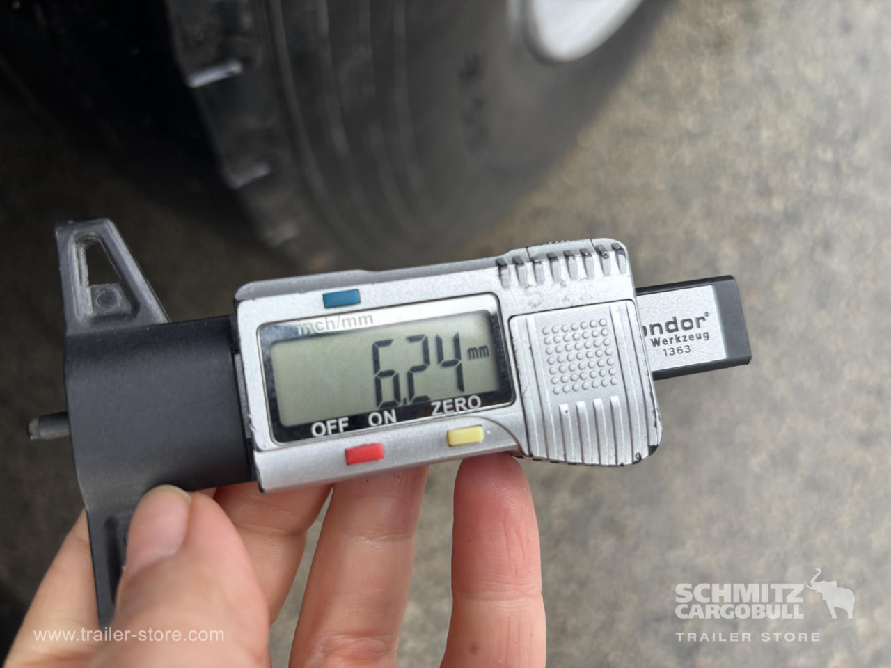 SCHMITZ Curtainsider Standard - Planenauflieger: das Bild 3 SCHMITZ Curtainsider Standard - Planenauflieger: das Bild 3