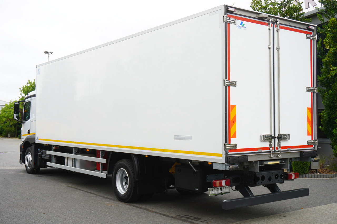 MERCEDES-BENZ Actros 1824 / Refrigerator 22 EPAL / Carrier Supra 950 / Sleeping cabin - Kühlkoffer LKW: das Bild 2 MERCEDES-BENZ Actros 1824 / Refrigerator 22 EPAL / Carrier Supra 950 / Sleeping cabin - Kühlkoffer LKW: das Bild 2
