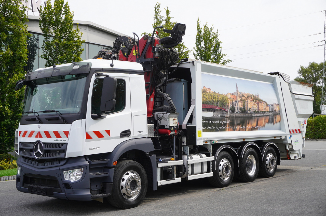MERCEDES-BENZ Antos 3240 8x2 / Tajfun 5T crane / Farid Industries garbage truck/ 3 steered axles - Müllwagen: das Bild 3 MERCEDES-BENZ Antos 3240 8x2 / Tajfun 5T crane / Farid Industries garbage truck/ 3 steered axles - Müllwagen: das Bild 3
