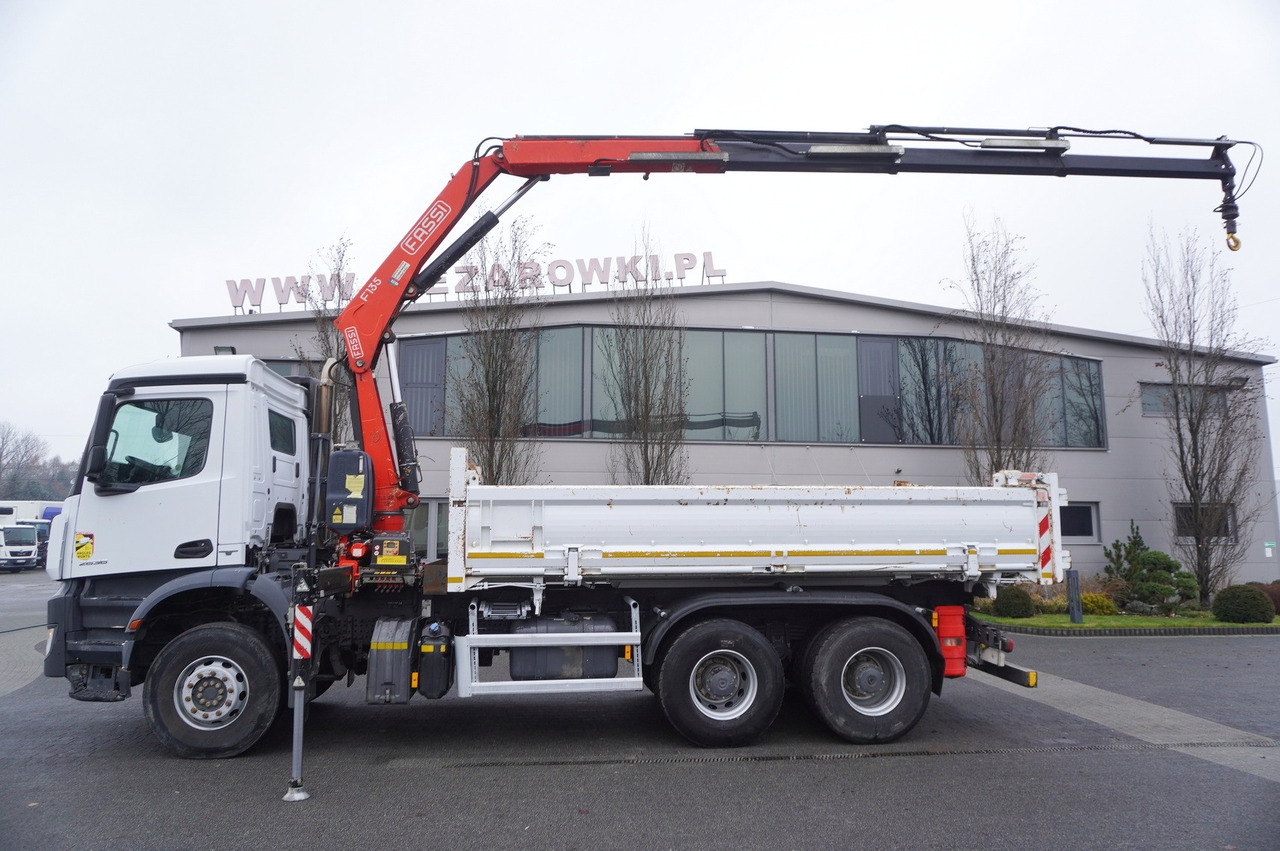 MERCEDES-BENZ Arocs 2636 6x4 / 2-way tipper / Fassi F135A.0.23 / remote control / Rotator - Autokran: das Bild 5 MERCEDES-BENZ Arocs 2636 6x4 / 2-way tipper / Fassi F135A.0.23 / remote control / Rotator - Autokran: das Bild 5