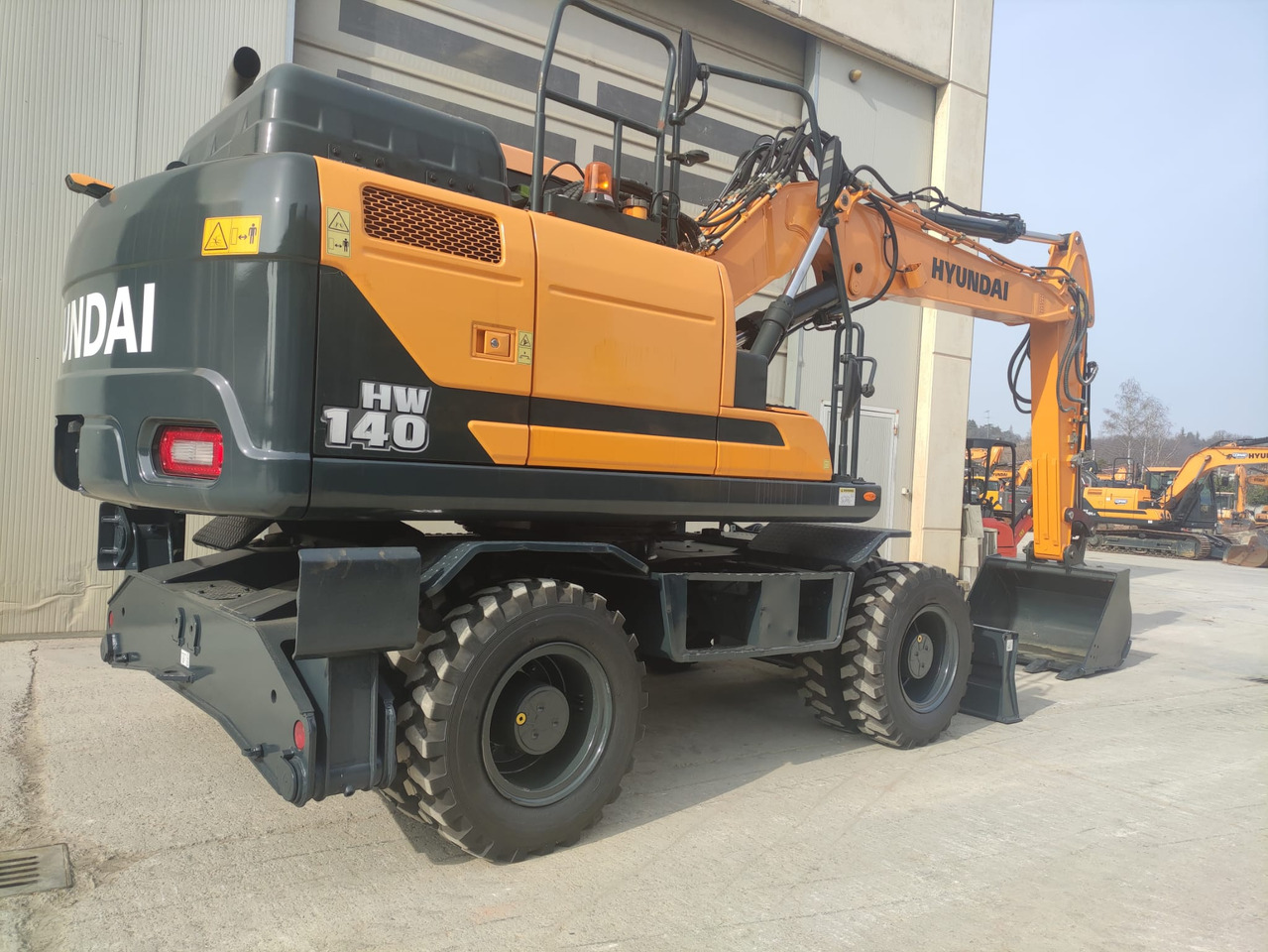 HYUNDAI HW140 - Mobilbagger: das Bild 2 HYUNDAI HW140 - Mobilbagger: das Bild 2