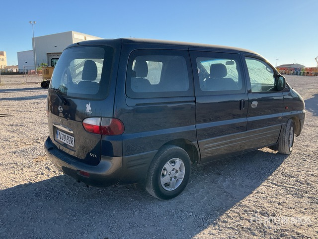 2002 Hyundai H1 6 Passenger Van - Transporter: das Bild 3 2002 Hyundai H1 6 Passenger Van - Transporter: das Bild 3