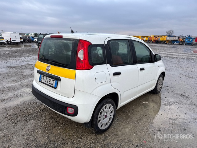 2013 Fiat Panda Automobile - PKW: das Bild 3 2013 Fiat Panda Automobile - PKW: das Bild 3