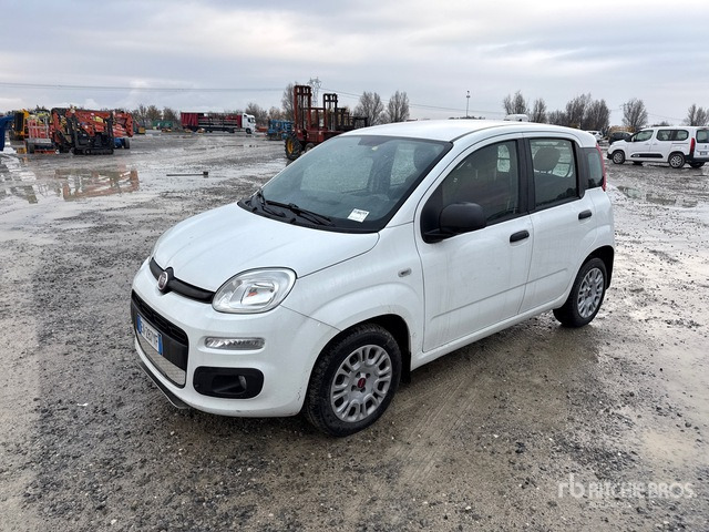 2014 Fiat Panda Automobile - PKW: das Bild 1 2014 Fiat Panda Automobile - PKW: das Bild 1